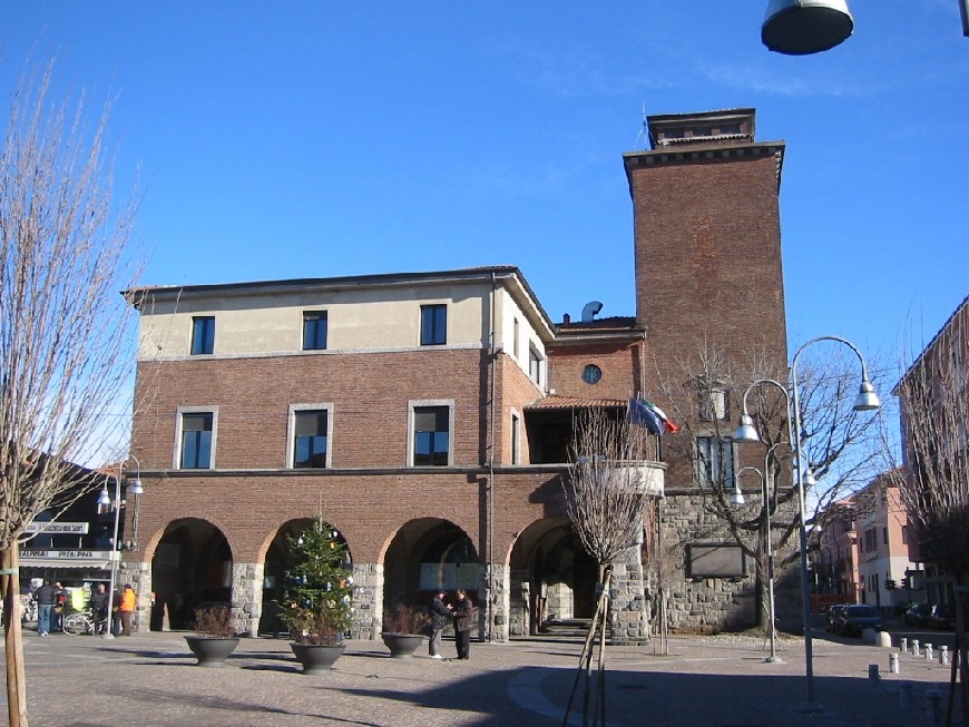 Cambia Rescaldina: “Sosteniamo i dehors dei commercianti per ravvivare le piazze”