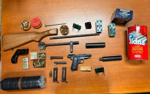 Arrestato 76enne per possesso di pistola artigianale non denunciata