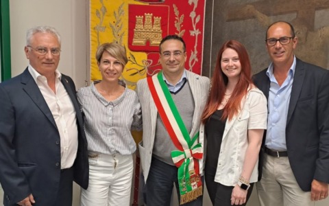 “Chi oggi critica, ieri governava. Basta polemiche”