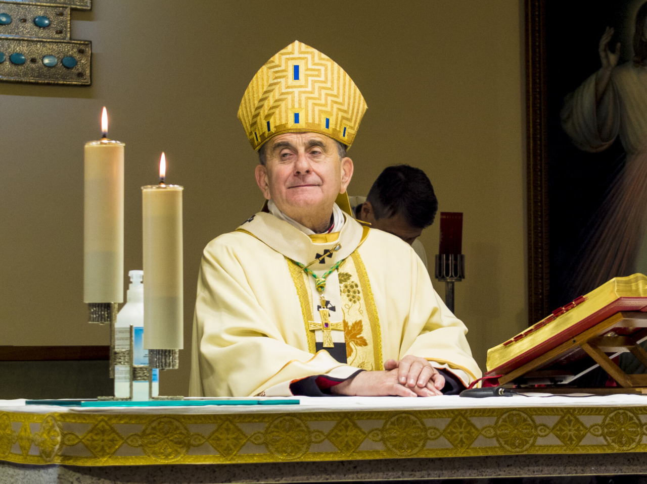 L’arcivescovo Delpini a Dairago per il Rosario dedicato alle vocazioni