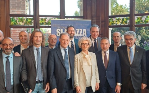Marica Slavazza si presenta come candidata sindaco di centrodestra a Parabiago