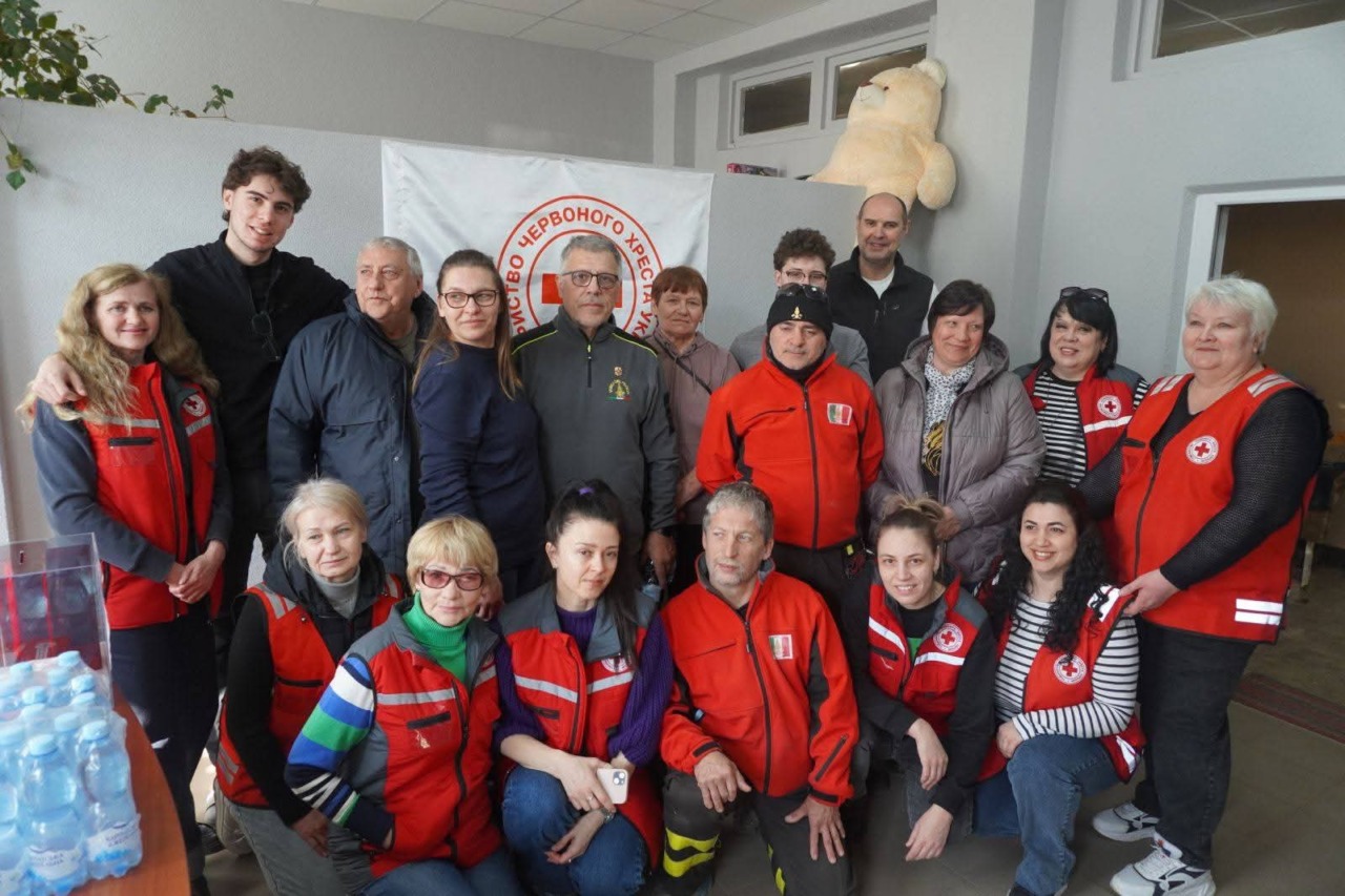 Michele Marra torna in Ucraina con aiuti umanitari per la popolazione in fuga