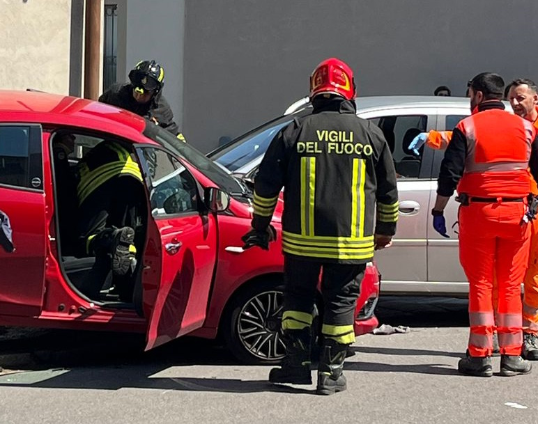 Scontro tra due auto a Cuggiono, interviene l’elisoccorso