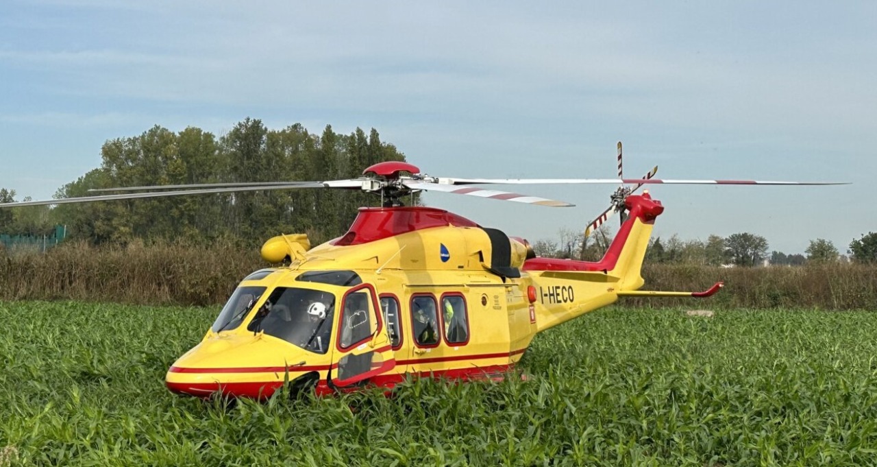 Un pescatore colto da malore cade in acqua: salvato dall’amico e trasportato in ospedale in gravi condizioni