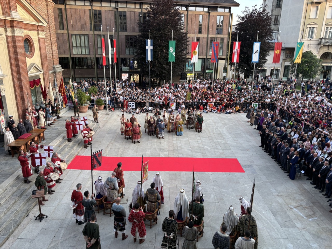 Avvicinamento al Palio di Legnano: emozioni in piazza