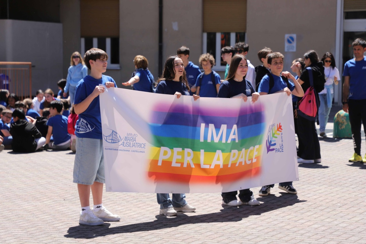 Gli studenti dell’Ima realizzano il “nuovo paradiso” della pace ispirati a Pistoletto