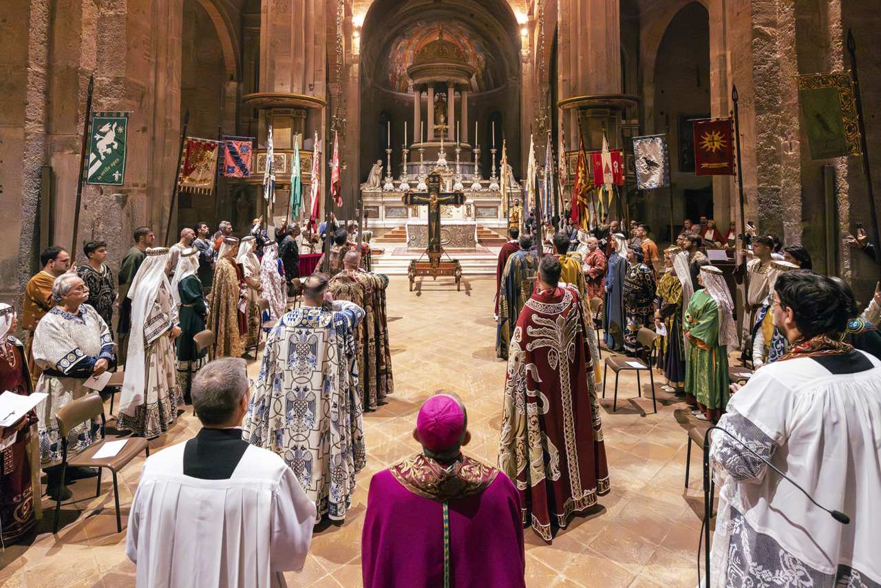 La Croce del Palio di Legnano celebra Milano con una Veglia emozionante