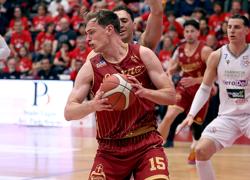 Legnano si impone su Livorno e riapre la serie
