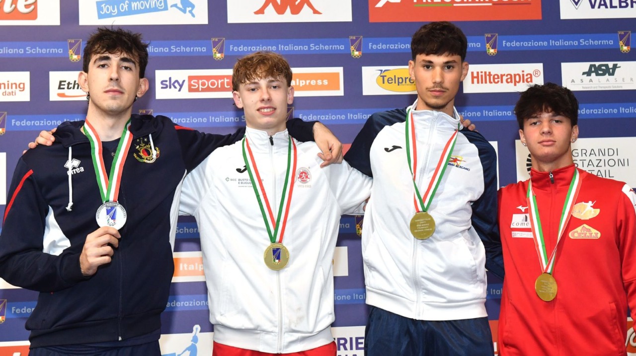 Andrea Colombo vince l’oro nella spada maschile ai Campionati Italiani Cadetti e Giovani