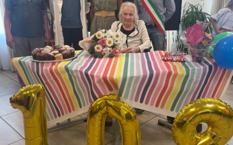 Angela Bariola compie 108 anni: una festa indimenticabile