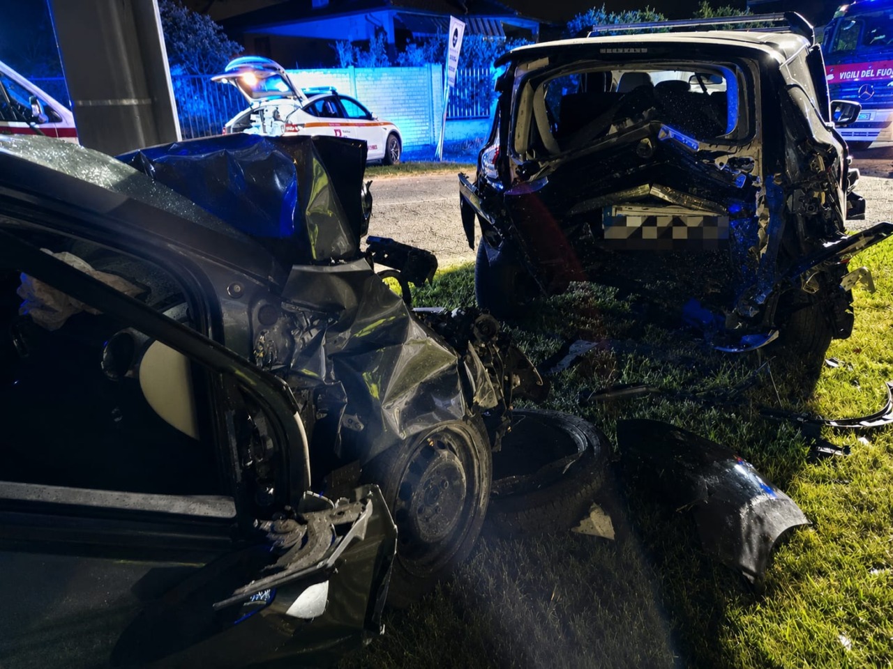 Due giovanissimi feriti in un incidente stradale a Dairago