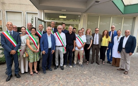Bertolaso inaugura le nuove Case di comunità: «Ora sono completamente operative»