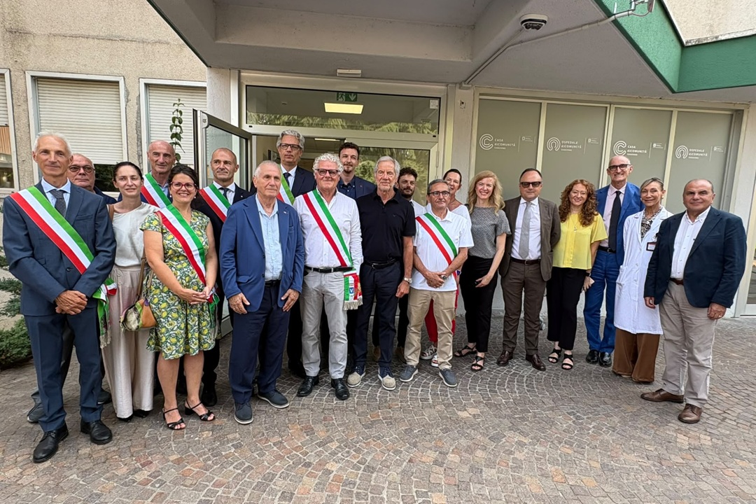 Bertolaso inaugura le nuove Case di comunità: «Ora sono completamente operative»