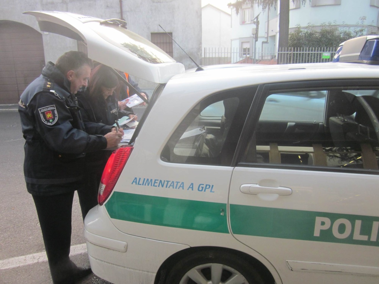 Controlli veicolari a San Vittore Olona e Rescaldina: 30 veicoli ispezionati