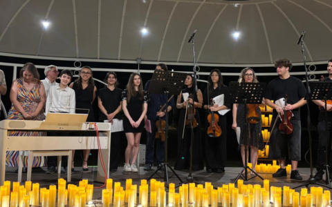 Il debutto di “Musica a lume di candela” incanta il pubblico