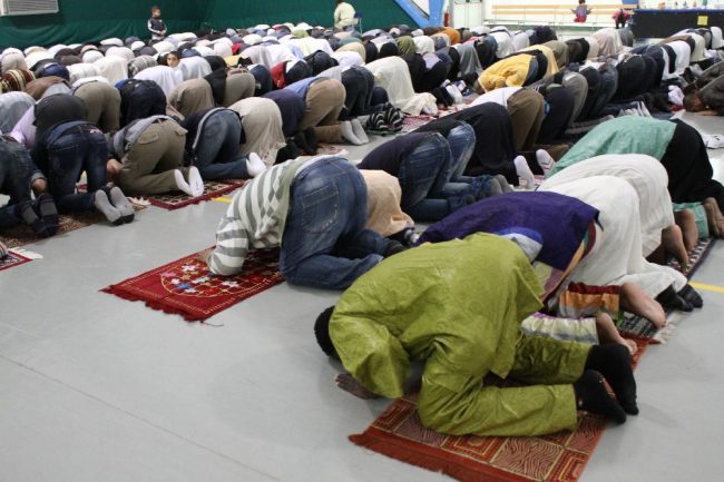 Moschea, l’avvocato degli islamici: “Hanno diritto a uno spazio”