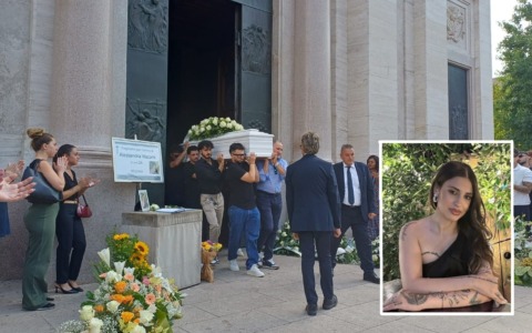 Parabiago omaggia Alessandra Viscomi con una cerimonia commovente