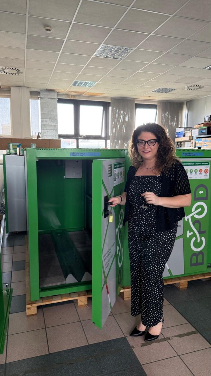 Sperimentazione di box per la sosta sicura di bici e monopattini