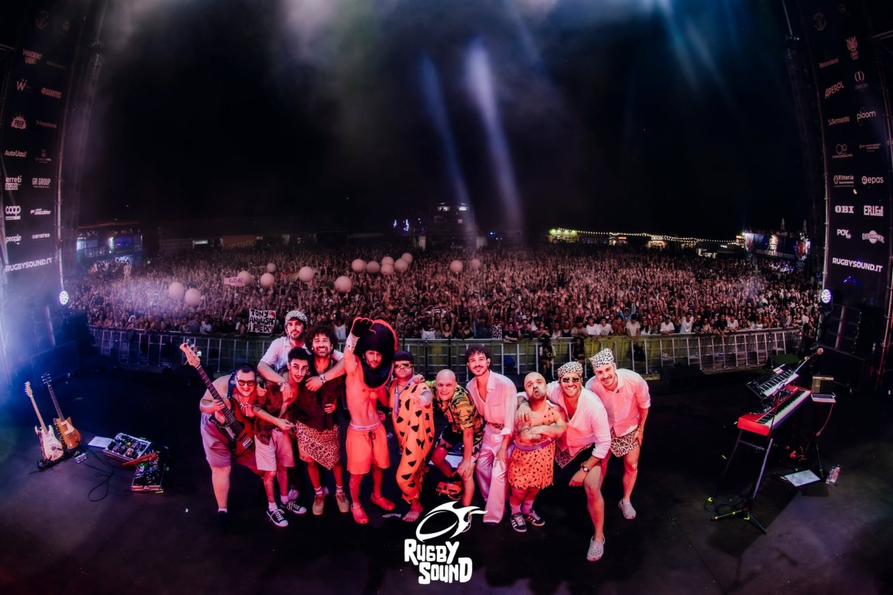 Tony Pitony conquista il “Rugby Sound 2026” con una performance coinvolgente